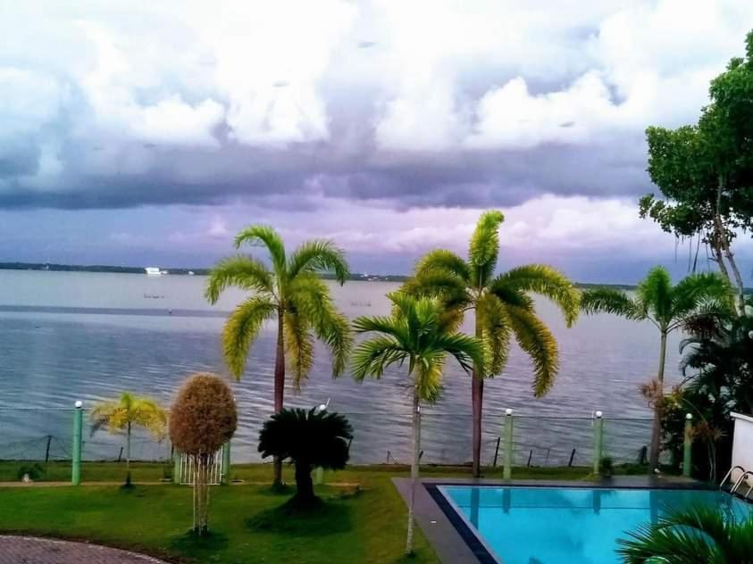 Rainbow Lagoon Resort Негомбо Экстерьер фото